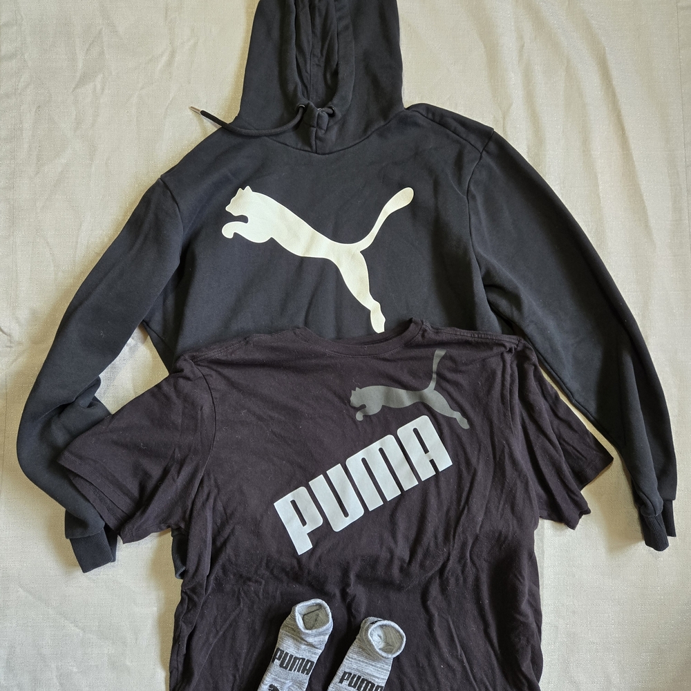 PUMA XL Unisex Black Hoodie, Black T-Shirt & Gray Socks Mixed Clothing Lot